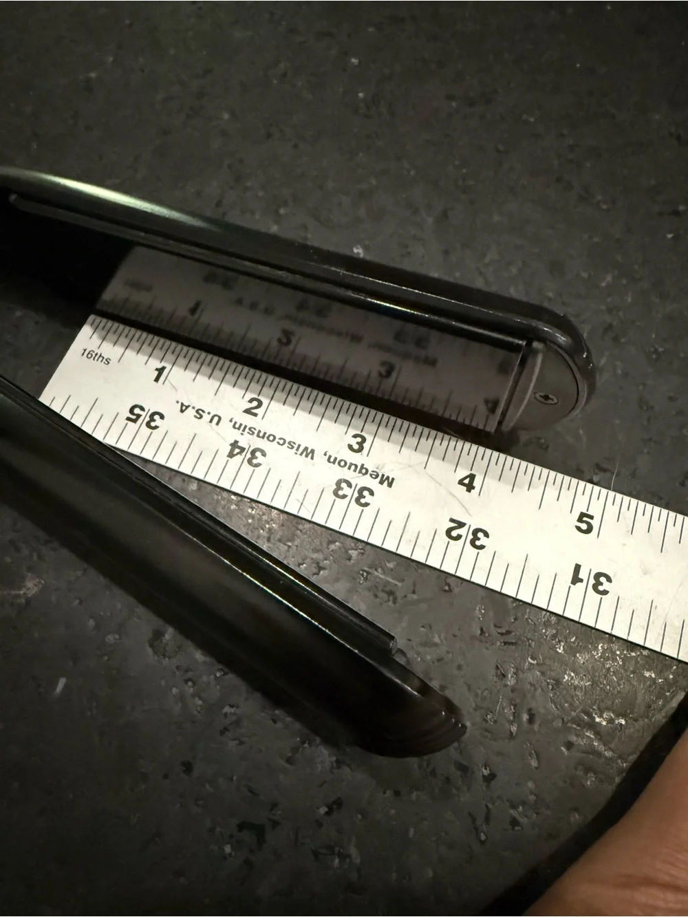 BaBylissPRO Black Porcelain Ceramic 1.5” Wide 4” Long Hair Straightener LIKE NEW